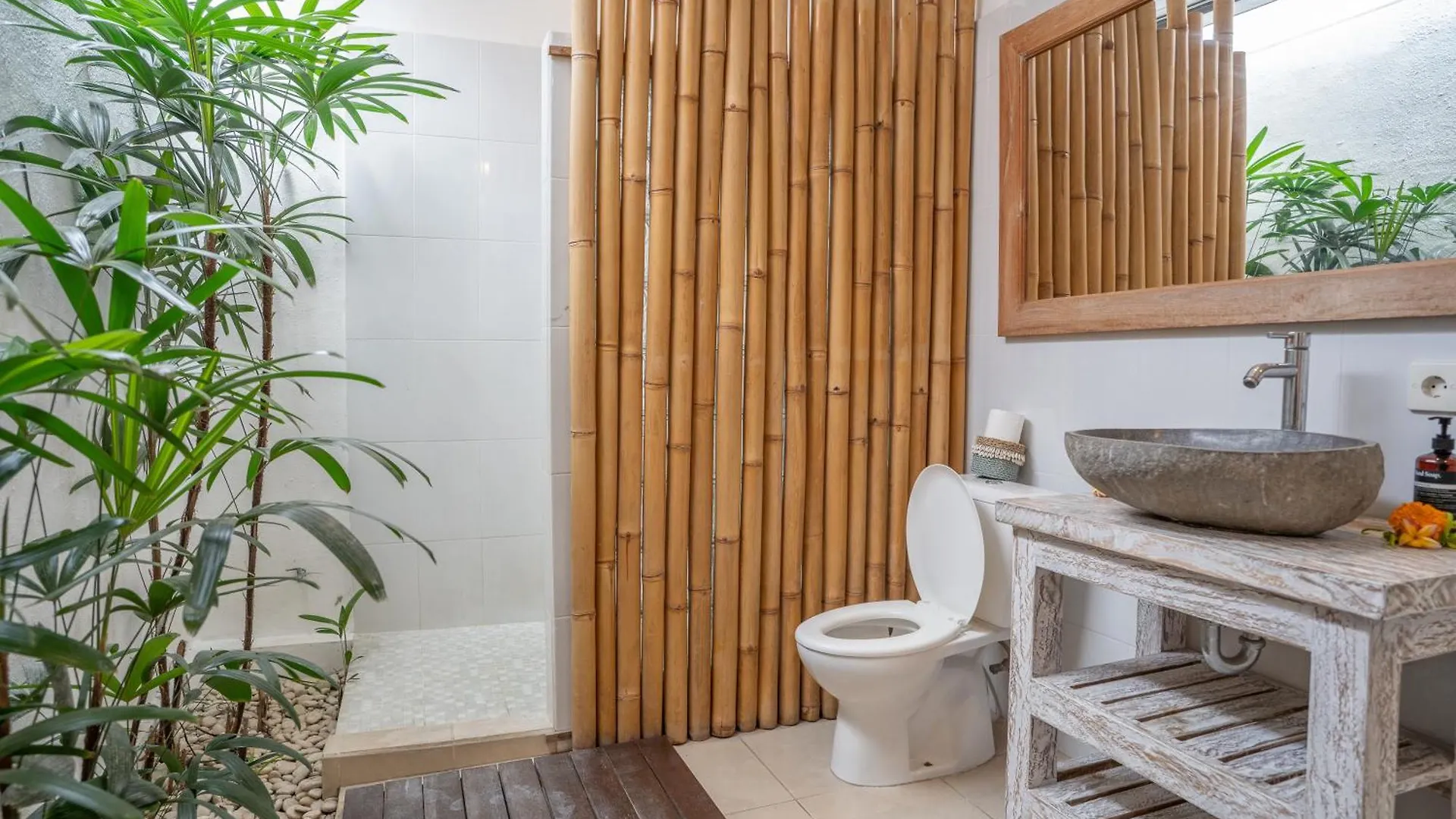 Villa Anouk Seminyak إندونيسيا