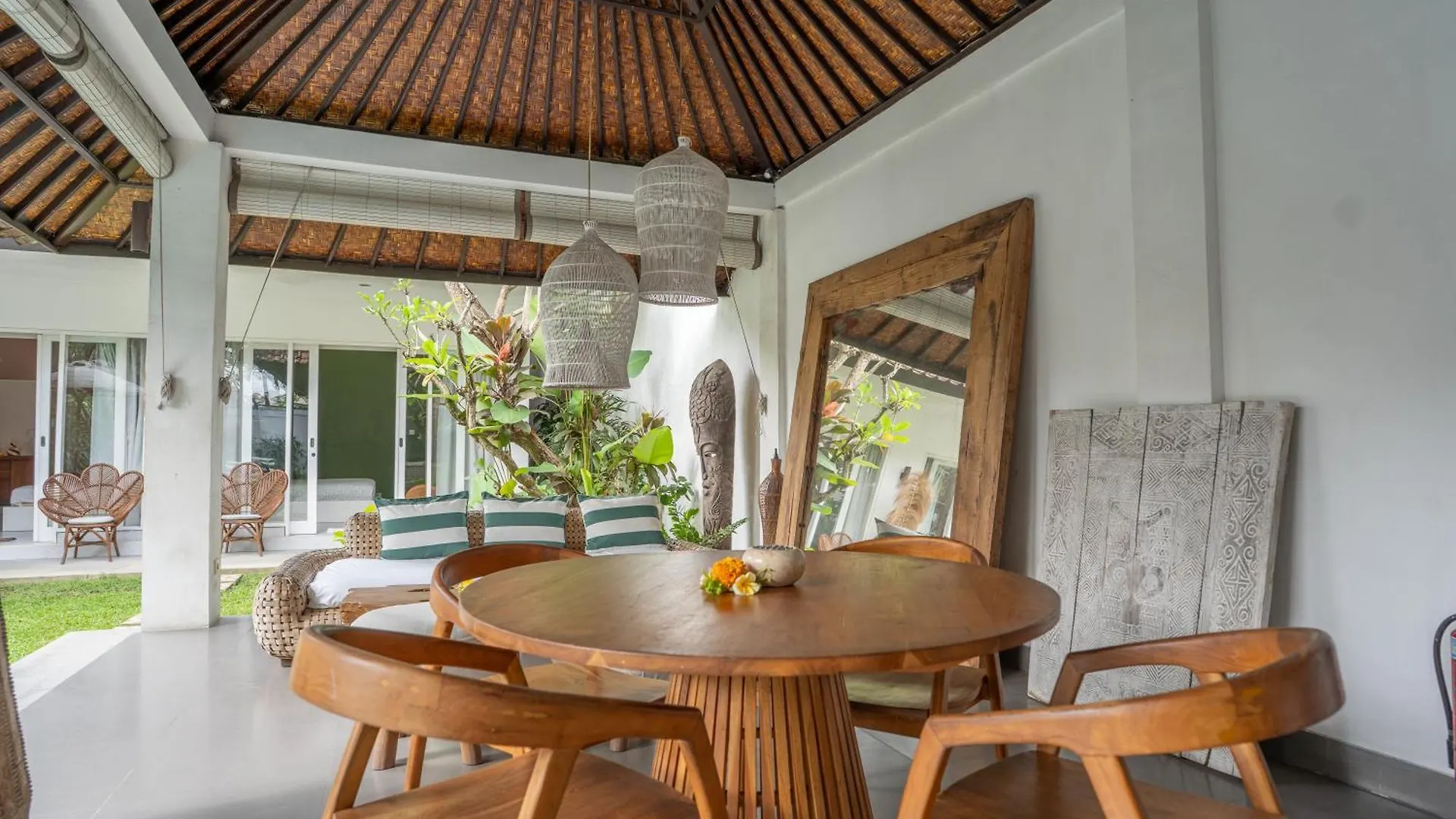 Villa Anouk Seminyak إندونيسيا